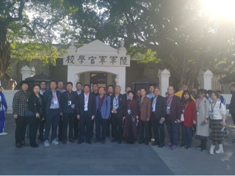 304永利“2019年高中-高校人才培养交流会”于外国语学院举办