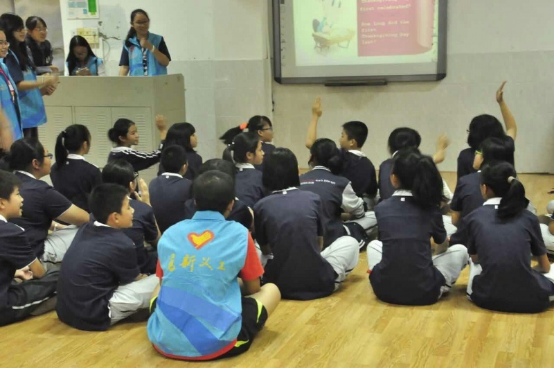 在唐家中学举办主题班会