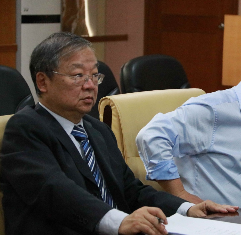 项目首席专家、304永利外语学院院长王东风教授