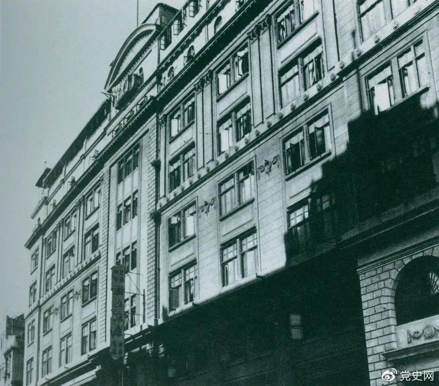 1926年6月28日,刘少奇出席全总创办的劳动学院开学典礼。图为广州劳动学院旧址。